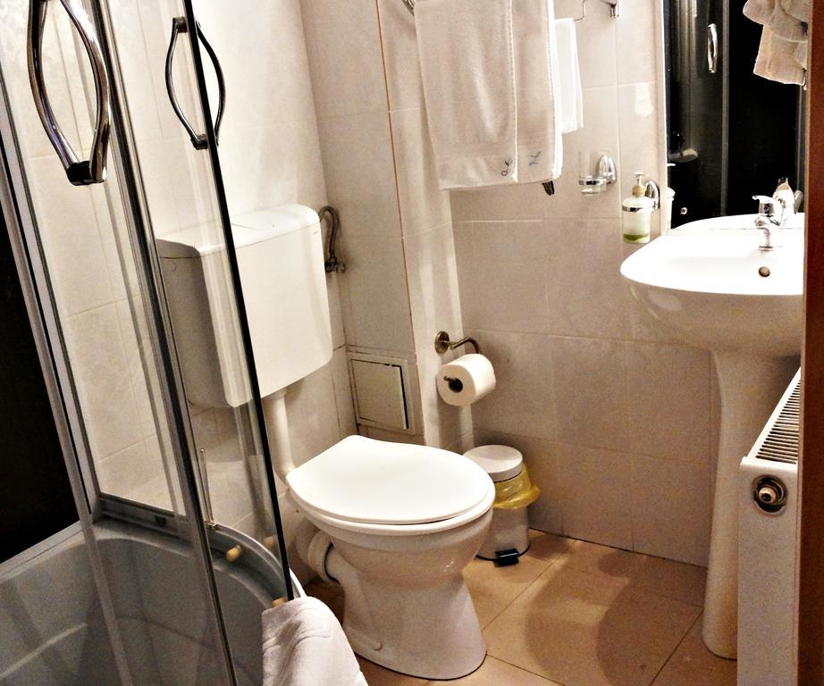 Lucas 10 Apartments Κλουζ-Ναπόκα Δωμάτιο φωτογραφία